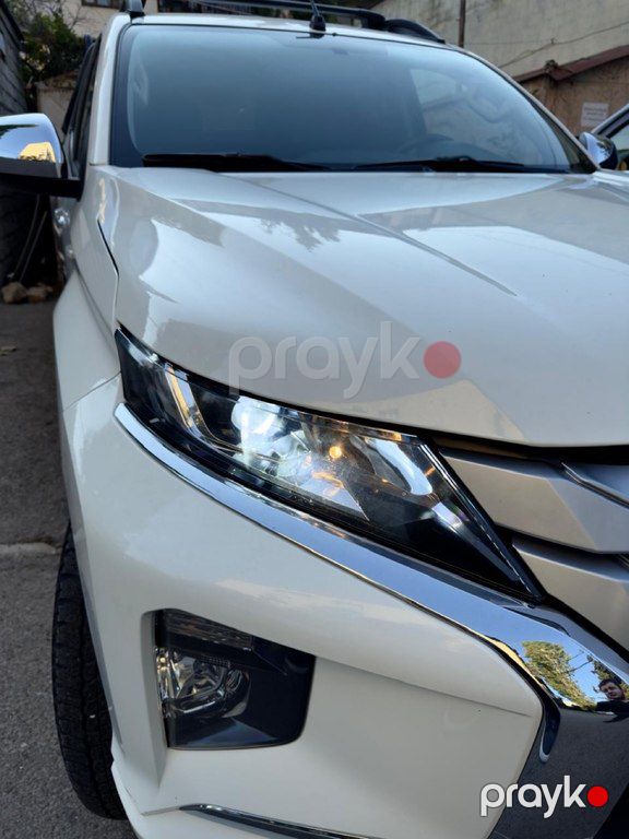 Mitsubishi L200, 2.4 L, 2023 il, 68 000 km — Avtomobillər, Bakı (4)