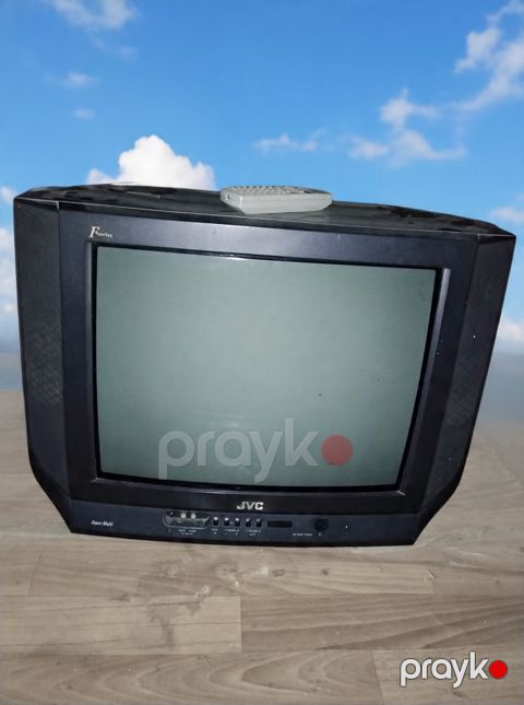 jvc pultu var — Bakı