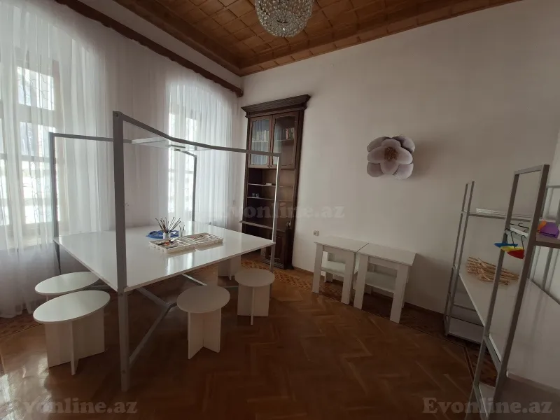 Kirayə verilir 5 otaqlı Mənzil Köhnə tikili 230 m² Bakı, Yasamal r — Mənzil, Bakı (6)