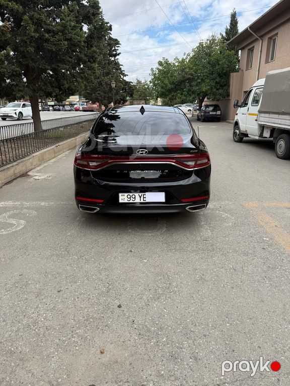 Hyundai Grandeur, 2.2 L, 2018 il, 185 000 km — Avtomobillər, Bakı (2)