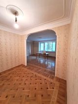 Satılır 2 otaqlı köhnə tikili 85 m² — Emin Bəy Gold_vip_əmlak — Apartment