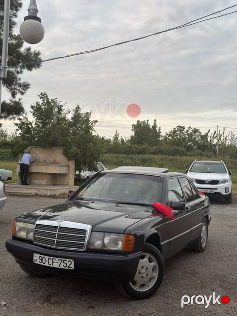 Mercedes 190, 1.8 L, 1991 il, 396 800 km — Mingəçevir