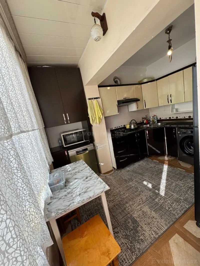 Satılır 3 otaqlı Mənzil Köhnə tikili 85 m² Bakı, Nizami r., Neftçilər m., 8-ci kilometr — Mənzil, Bakı (3)
