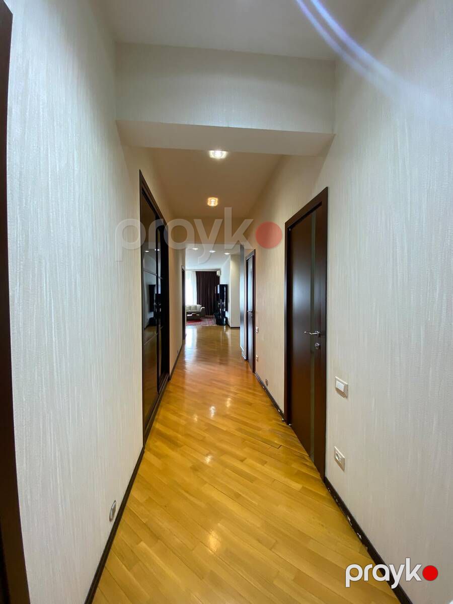 Satılır 4 otaqlı yeni tikili 200 m² — Mənzil, Bakı (4)