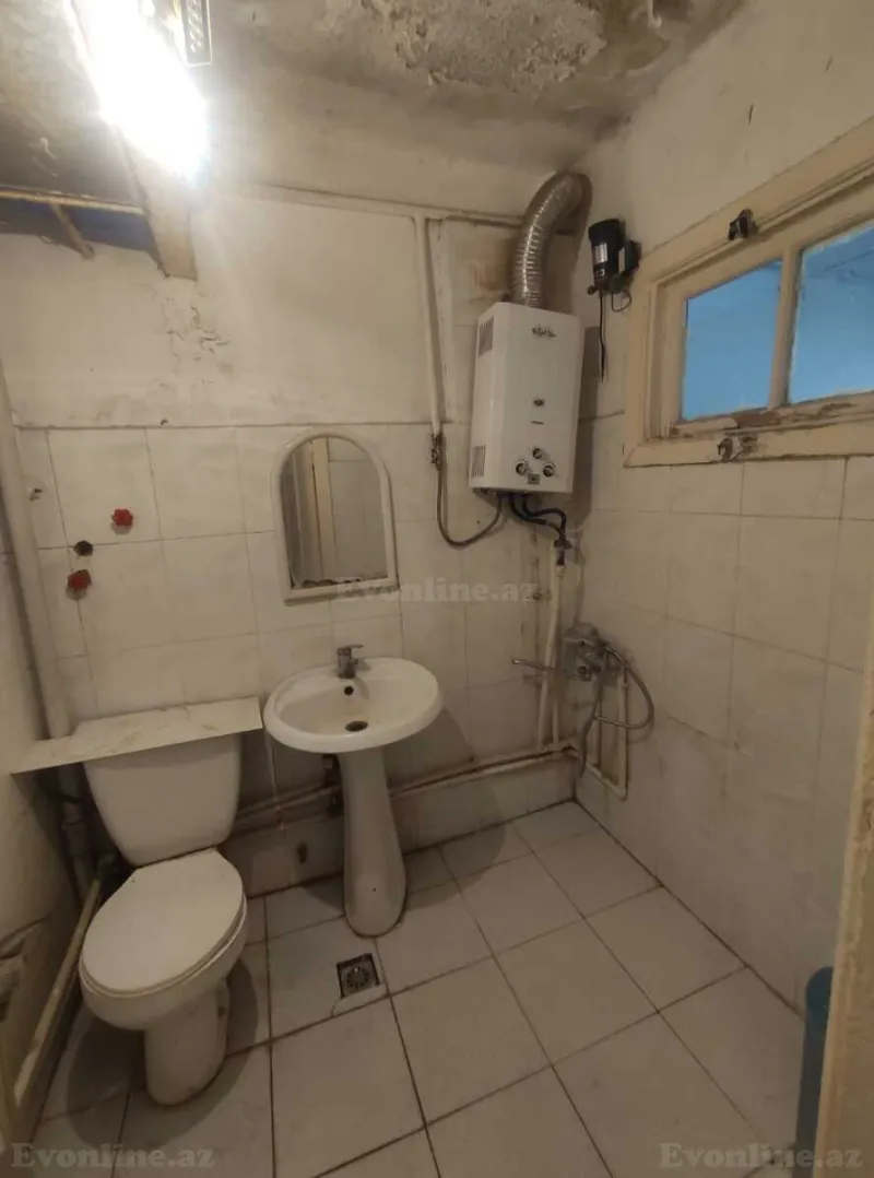 Kirayə verilir 1 otaqlı Mənzil Köhnə tikili 35 m² Bakı, Yasamal r., Elmlər Akademiyası m — Mənzil, Bakı (5)
