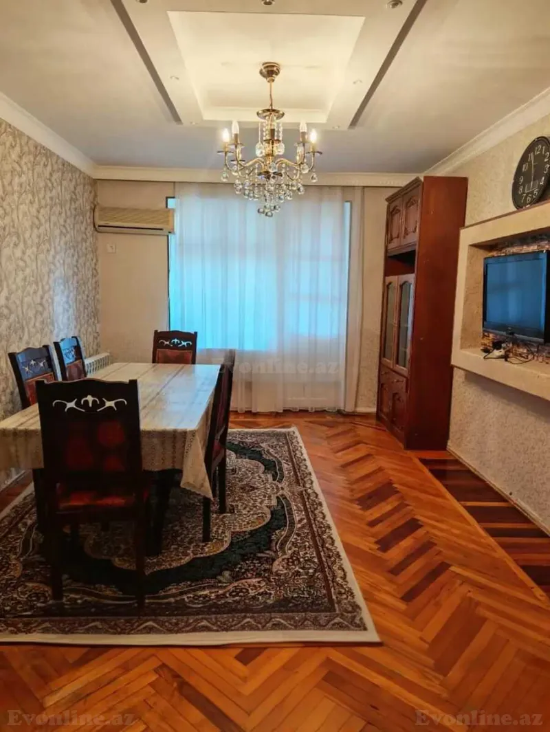 Kirayə verilir 3 otaqlı Mənzil Köhnə tikili 75 m² Bakı, Yasamal r., Elmlər Akademiyası m