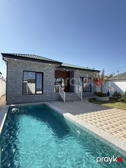 Satılır 4 otaqlı həyət evi/bağ evi 150 m² — Bakı