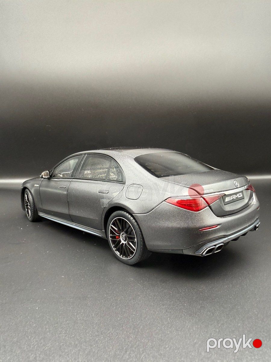 Mercedes-Benz NZG 1/18 S63 AMG modeli — Kolleksiyalar, Bakı (2)