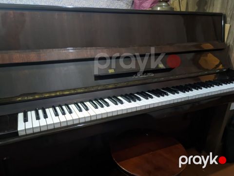 Pianino "Yunost" (1-ci mərtəbə) + Stul / Пианино «Юность» (1-й этаж) + — Bakı