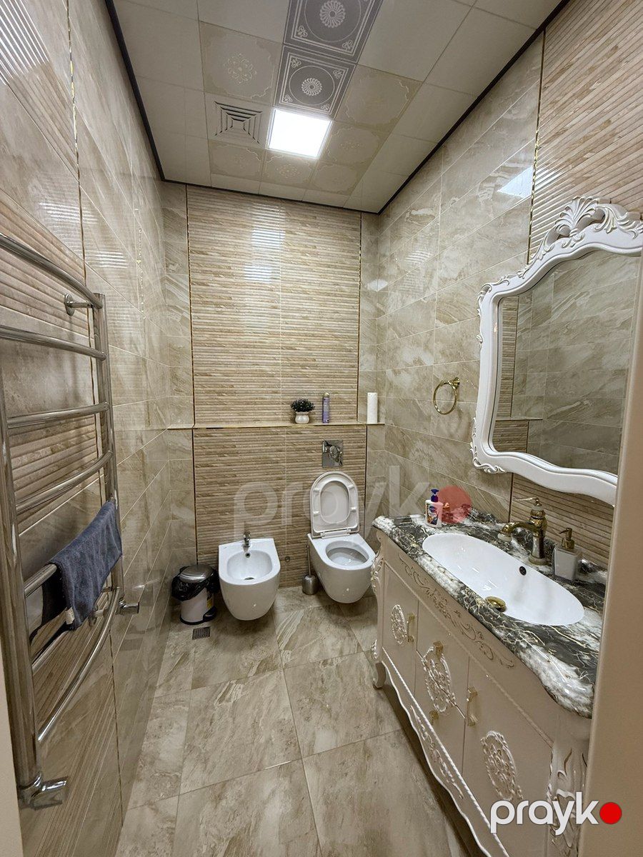 Villa, Bəhruz Nuriyev küç — Ev, villa, Bakı (7)