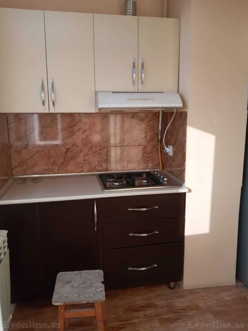 Kirayə verilir 2 otaqlı Mənzil Köhnə tikili 40 m² Bakı, Yasamal r., Elmlər Akademiyası m — Mənzil, Bakı (7)
