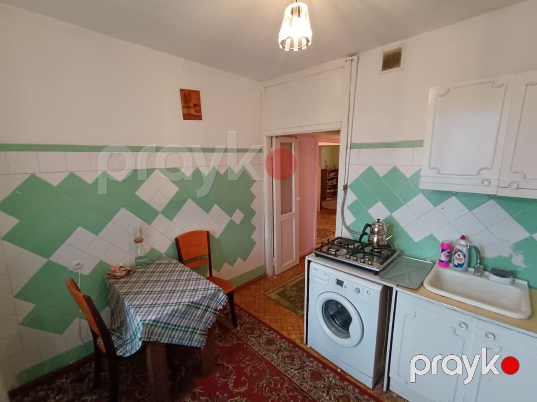 Satış: 3 otaqlı Köhnə tikili, 72 m², Yasamal rayonu — Mənzil, Bakı (10)