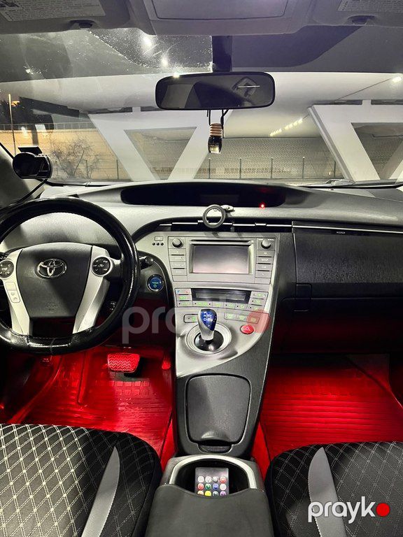 Toyota Prius, 1.8 L, 1.3 kWh, 2015 il, 381 415 km — Avtomobillər, Bakı (7)