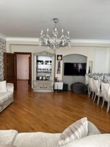 Satılır 4 otaqlı yeni tikili 212 m² — Elvina