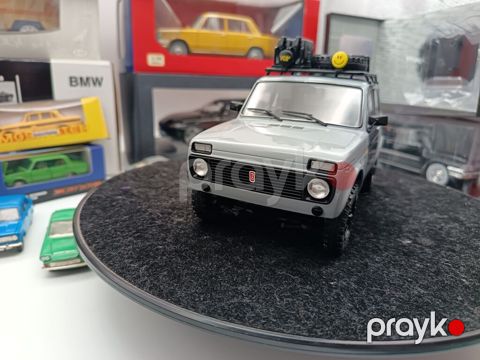 Kolleksionerlər üçün xüsusi təklif Lada Niva 1:18 Solido — Masazır