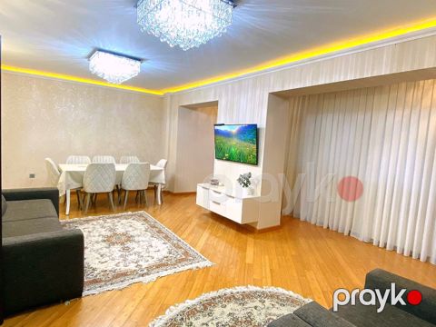 Satılır 3 otaqlı köhnə tikili 100.5 m²