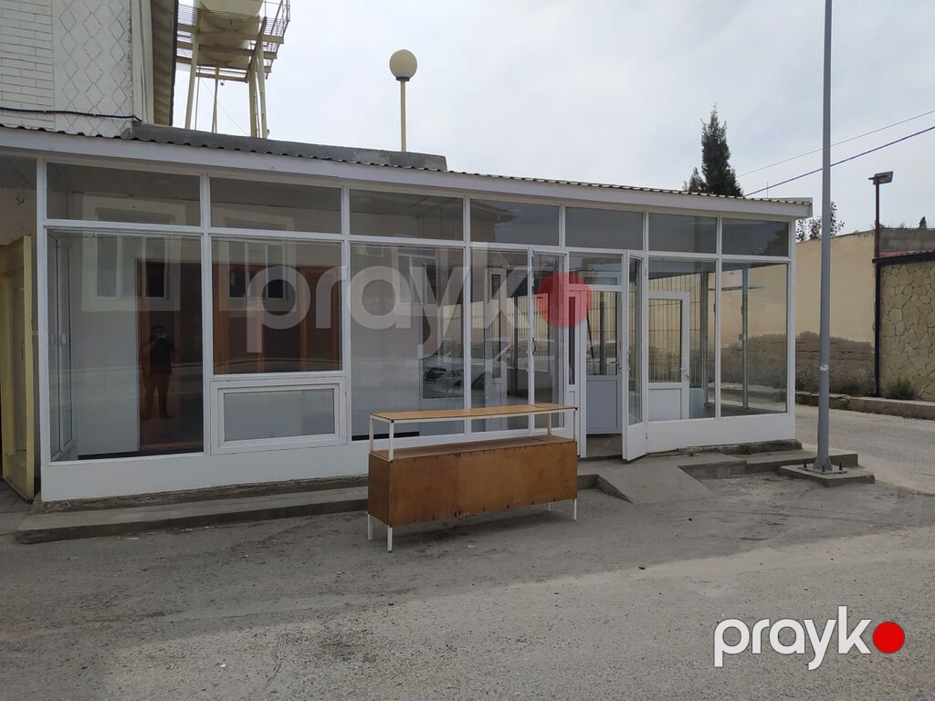 120 kv, sanuzeli və əlavə 2 anbarı var. Şüvəlandadır obyekt. 25 il — Əmlak, Bakı (2)