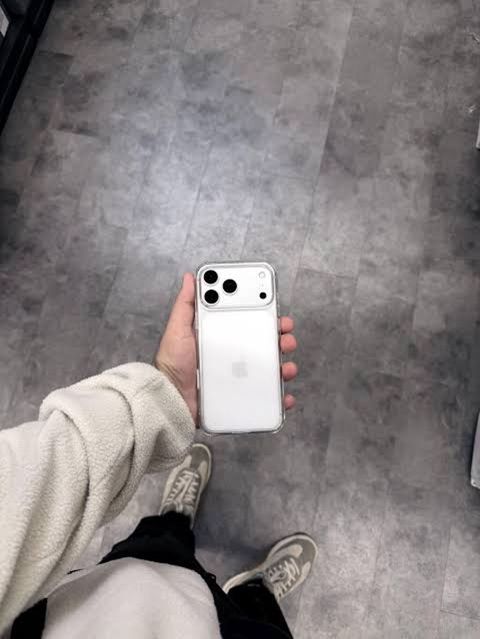 IPhone 17 Pro, 256 GB, Ağ — Bakı