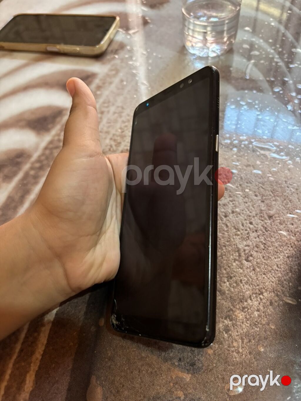Samsung Galaxy A8 Plus 2018, 32 GB, rəng - Qara, Qırıq — Samsung, Bakı (3)