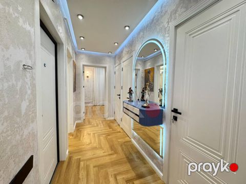 Satılır 3 otaqlı köhnə tikili 60 m² — Bakı