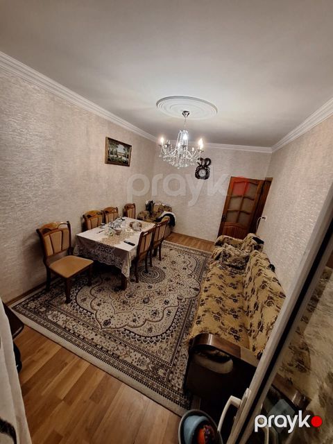 Satılır 2 otaqlı köhnə tikili 70 m² — Bakı