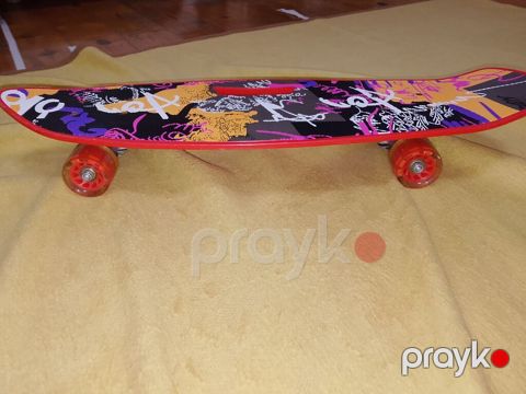 Skateboard (kruizer tipli) - Rəng: qırmızı altlıq, üst hissədə — Bakı