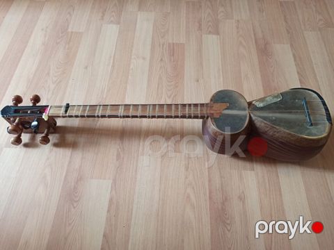 Tar qədimi tardır peto ustanın tarıdır heç bir problemi yoxdur — Gəncə