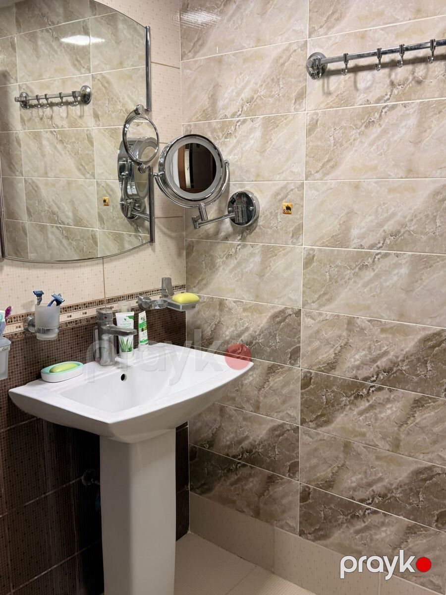 Satılır 2 otaqlı köhnə tikili 55 m² — Mənzil, Bakı (7)
