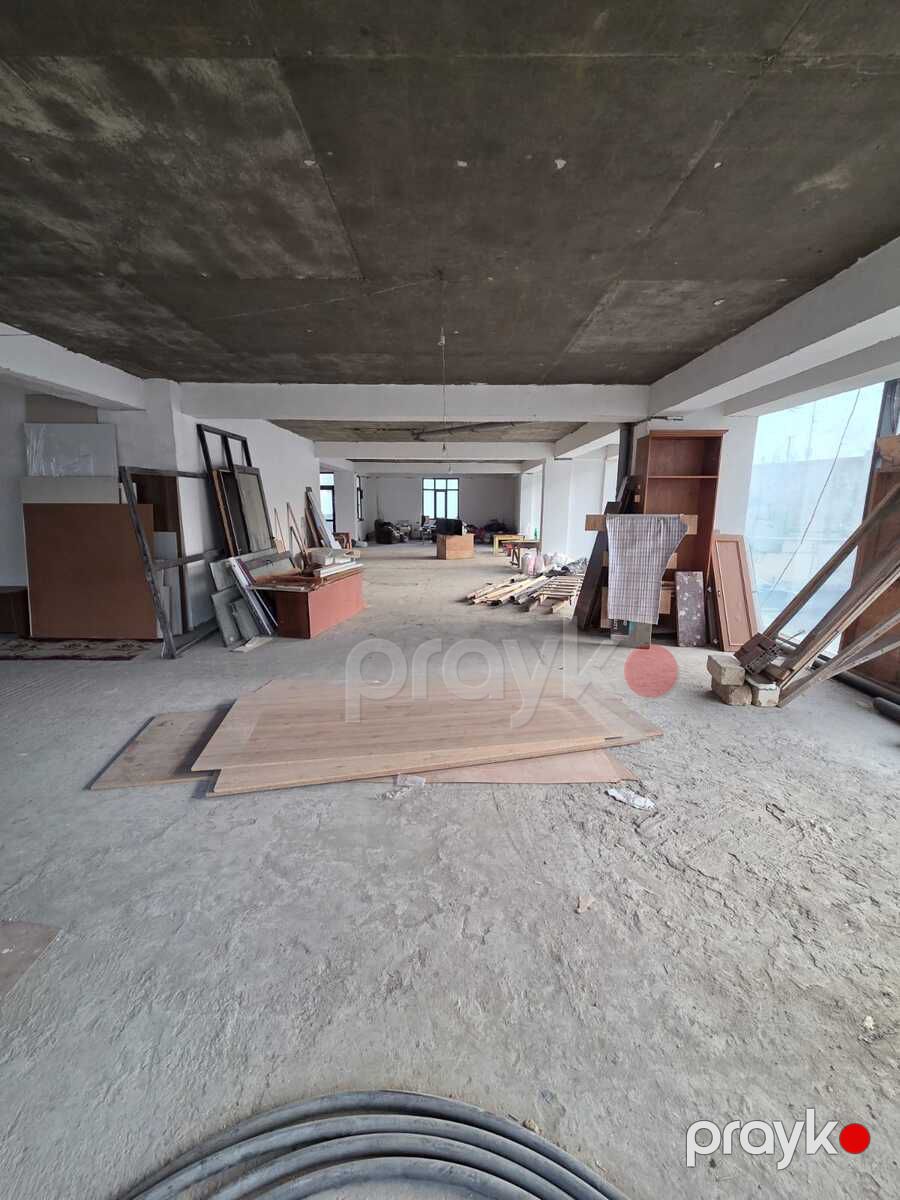 Satılır obyekt 310 m² — Əmlak, Bakı (3)