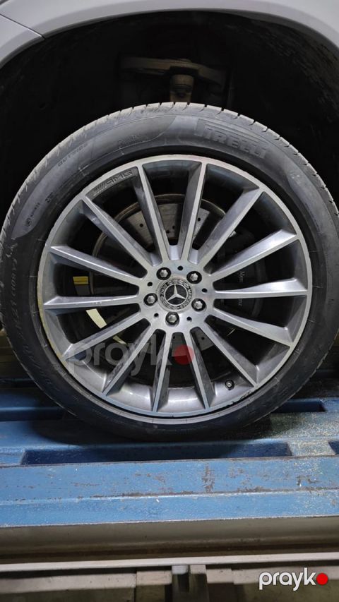 Mercedes Benz 2024 təkərləri 285/40 R21 — Bakı