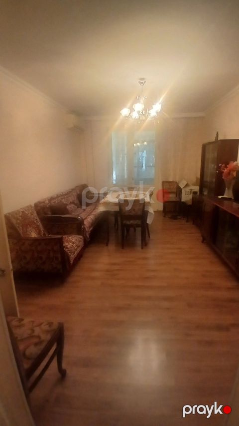 Satılır 2 otaqlı köhnə tikili 55 m² — Bakı