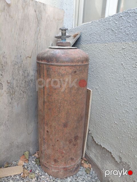 Məhsul: Maye qaz balonu (LPG) və reduktor Təsvir: - Dikey silindrik — Digah