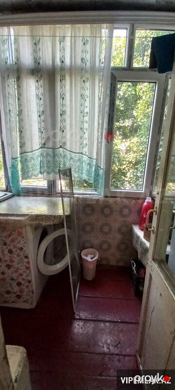 Binəqədi rayonunda 2 otaqlı Köhnə tikili Satılır, 35 m² — Mənzil, Bakı (8)