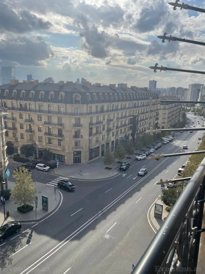 Kirayə verilir 2 otaqlı Mənzil Yeni tikili 100 m² Bakı, Xətai r., Ağ şəhər — Bakı