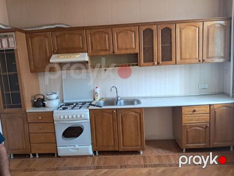 Metbext mebeli satilir 350azn olcu 4 metr uzerinde aspiratormoyka