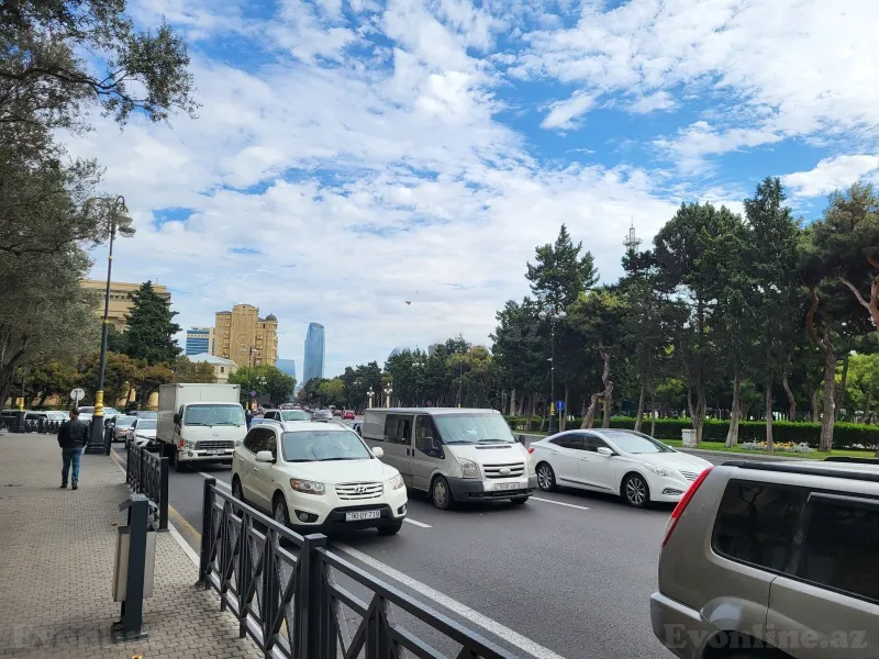 Kirayə verilir Ofis 180 m² Bakı, Səbail r., 28 May m — Ofis, Bakı (2)