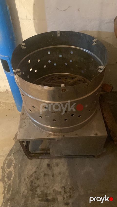 Toyuq təmizləmə aparatı, eyni anda 7-8 toyuq təmizləyə bilir — Ağsu