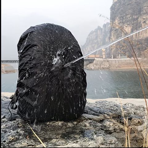 Bel çantası üçün su keçirməyən örtük, qara — Bakı