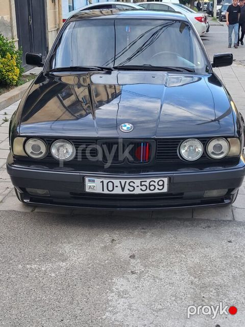 BMW 525, 2.5 L, 1994 il, 250 000 km