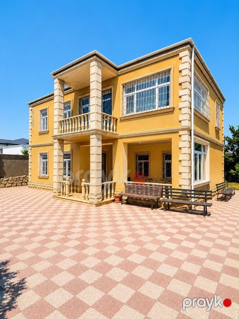 Satılır 4 otaqlı həyət evi/bağ evi 210 m² — Bakı