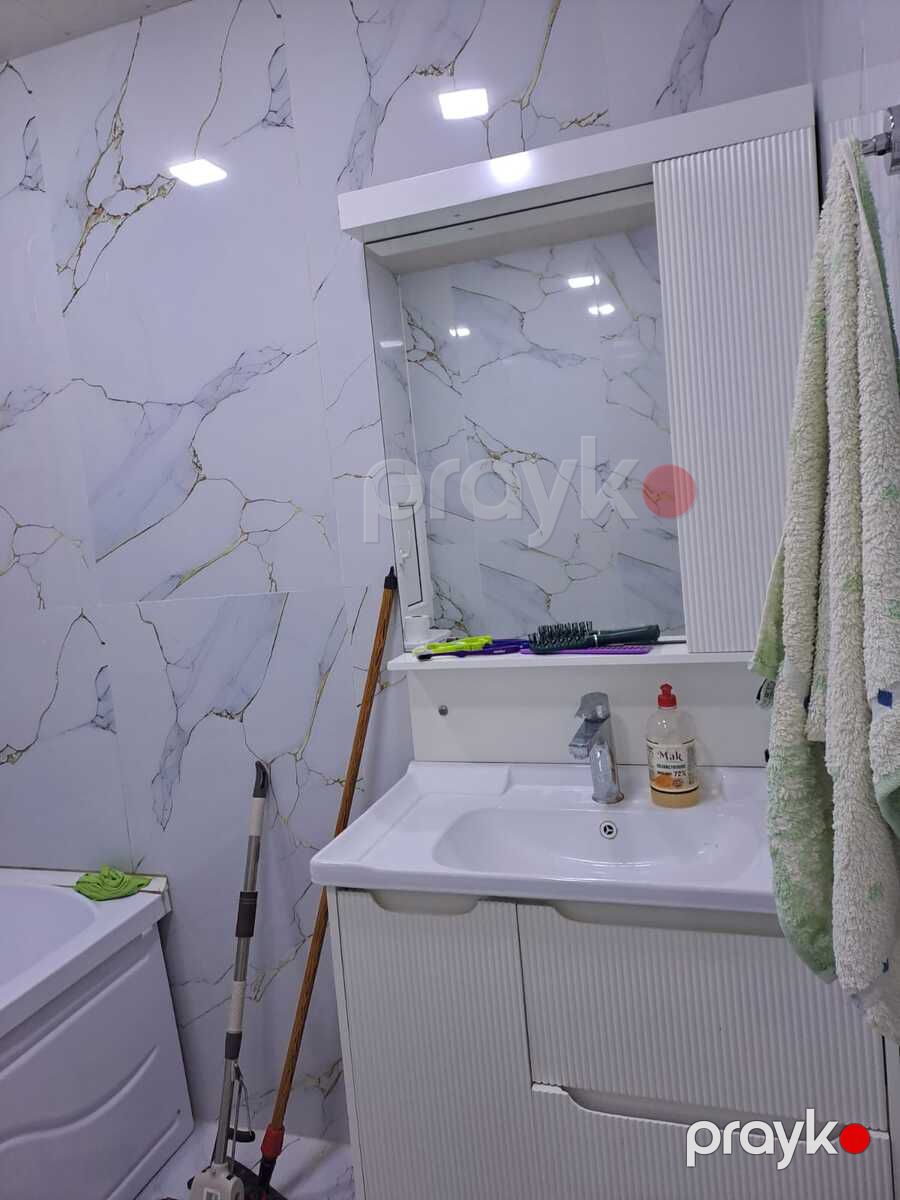 Satılır 2 otaqlı köhnə tikili 65 m² — Mənzil, Bakı (11)