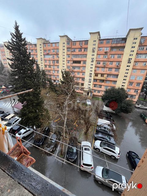 Satılır 3 otaqlı köhnə tikili 80 m² — Bakı