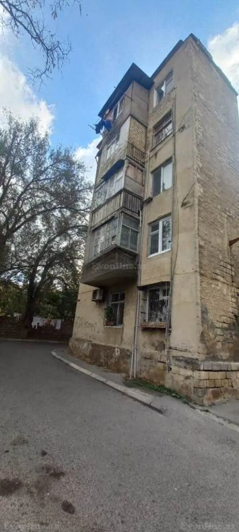Satılır 2 otaqlı Mənzil Köhnə tikili 30 m² Bakı, Yasamal r., Elmlər Akademiyası m — Mənzil, Bakı (2)