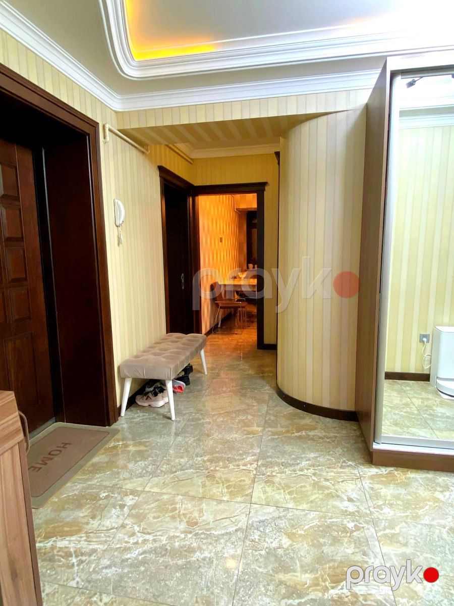 Satılır 3 otaqlı köhnə tikili 100.5 m² — Mənzil, Bakı (8)