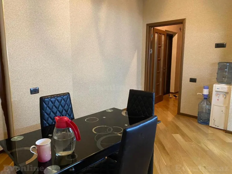 Kirayə verilir 3 otaqlı Mənzil Yeni tikili 120 m² Bakı, Yasamal r., Elmlər Akademiyası m — Mənzil, Bakı (4)