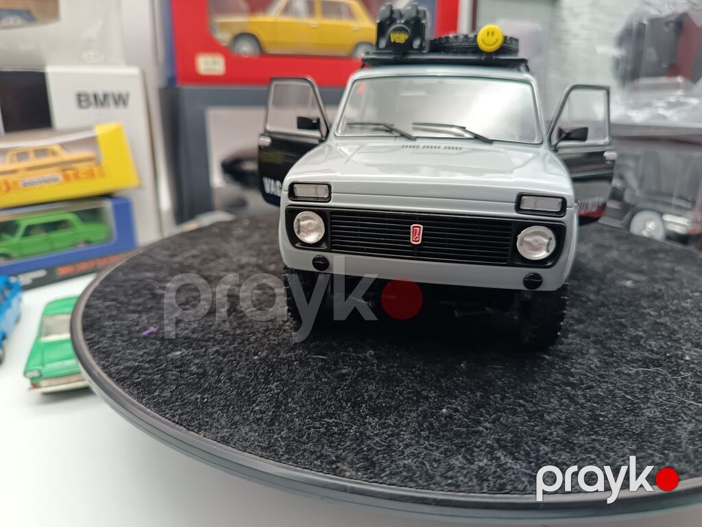 Kolleksionerlər üçün xüsusi təklif Lada Niva 1:18 Solido — Modellar, Masazır (10)