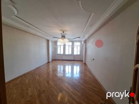 Satılır 3 otaqlı yeni tikili 136 m² — Bakı