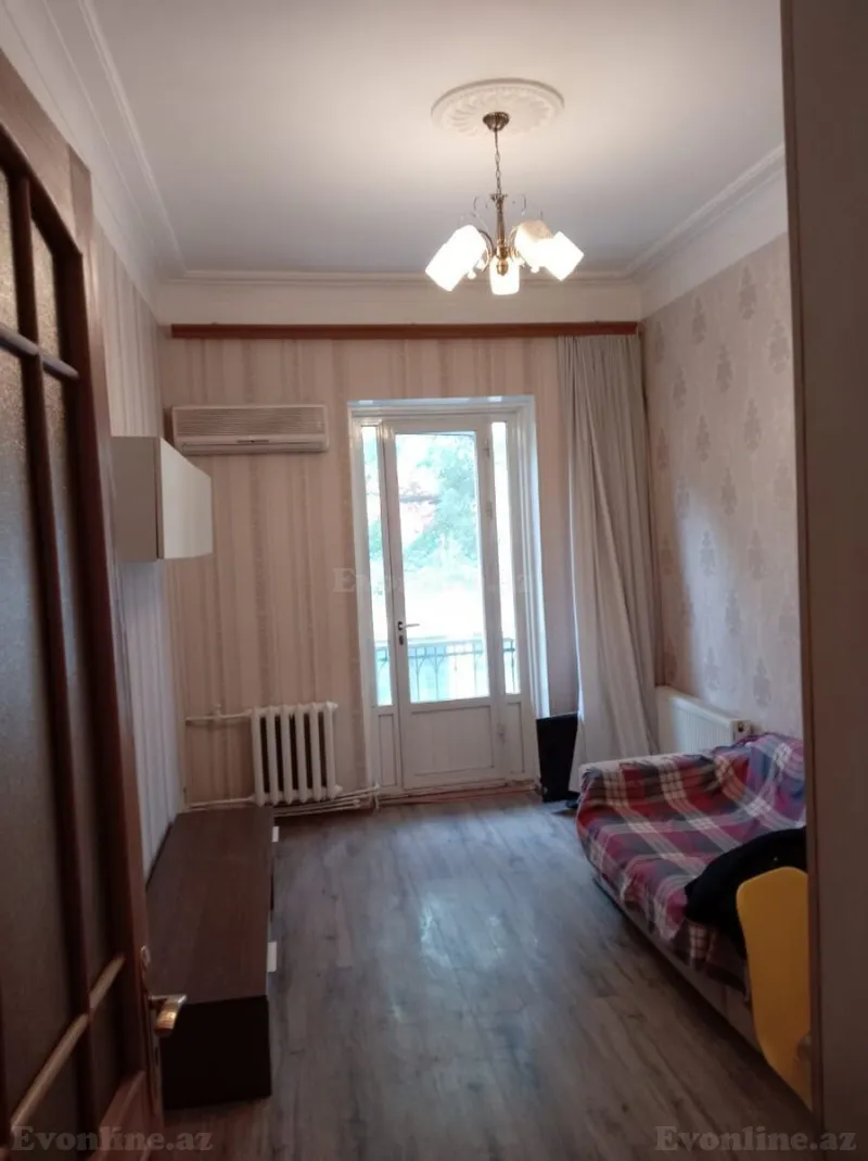 Kirayə verilir 2 otaqlı Mənzil Köhnə tikili 50 m² Bakı, Yasamal r., Nizami m — Bakı