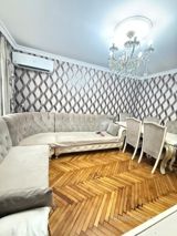 Satılır 2 otaqlı Bina evi menzil (Köhnə tikili), 46 m², 3-cü mikrorayon — ELMAN — Mənzil