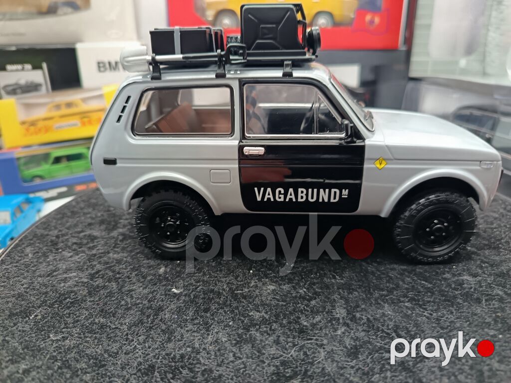 Kolleksionerlər üçün xüsusi təklif Lada Niva 1:18 Solido — Modellar, Masazır (4)